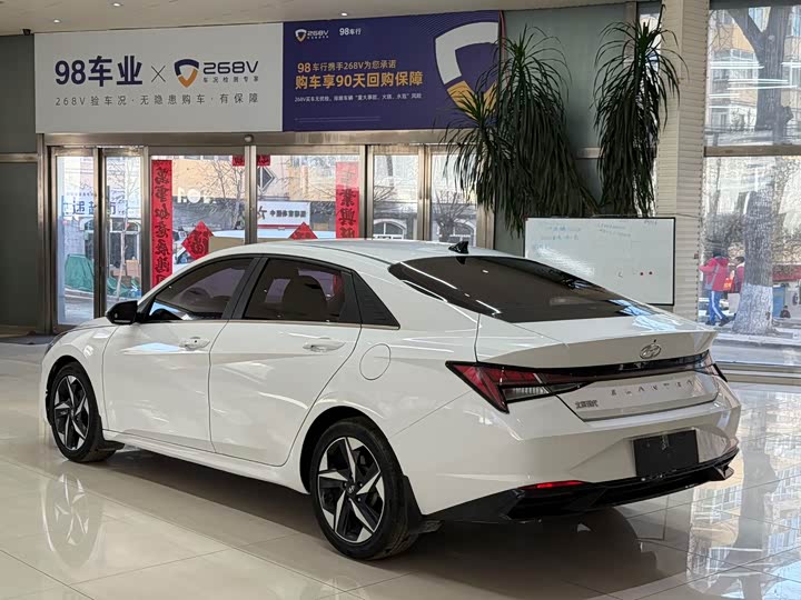 Elantra 2022 1.5L CVT LUX фото 6