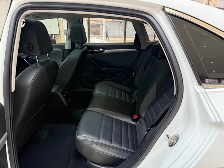 Sagitar 2022 280TSI DSG Beyond фото 18