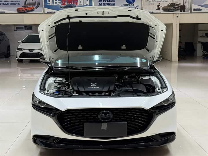 Mazda 3 Axela 2021 2.0L автомат фото 7