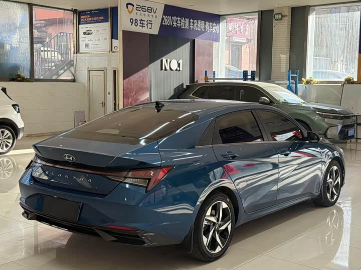 Elantra 2022 1.5L CVT LUX фото 4