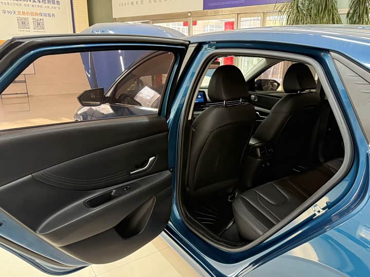 Elantra 2022 1.5L CVT LUX фото 17