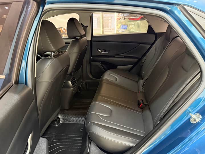 Elantra 2022 1.5L CVT LUX фото 18
