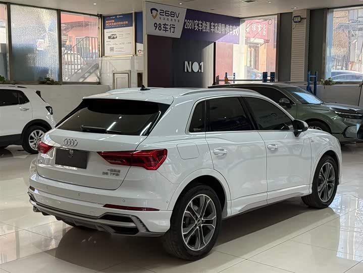 Audi Q3 2021 35 TFSI Fashion Dynamic фото 4