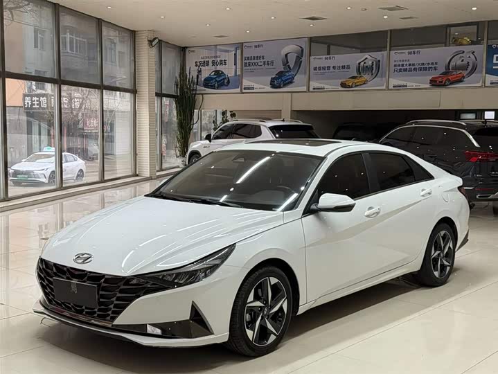 Elantra 2022 1.5L CVT LUX