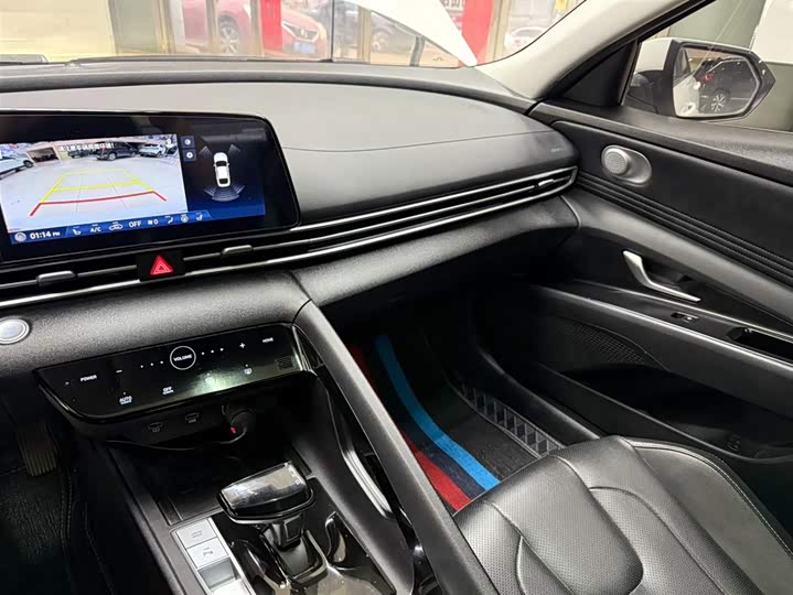 Elantra 2022 1.5L CVT LUX фото 12