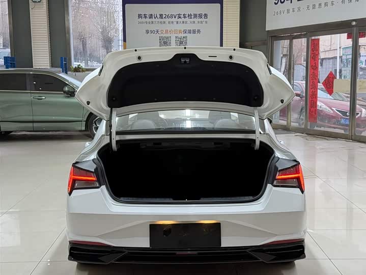 Elantra 2022 1.5L CVT LUX фото 24