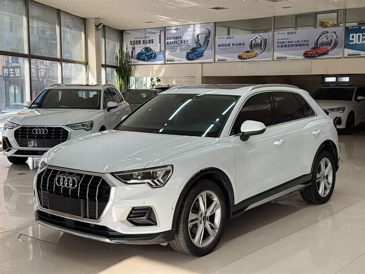 Audi Q3 2022 35 TFSI Fashion Elegant
