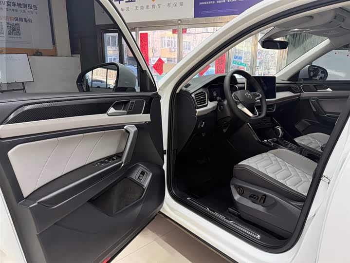 Tayron 2023 280TSI 2WD Luxury Plus Advanced фото 8