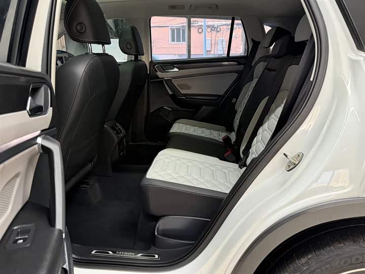Tayron 2023 280TSI 2WD Luxury Plus Advanced фото 18