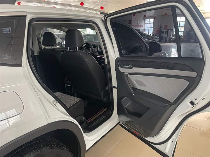 Tayron 2023 280TSI 2WD Luxury Plus Advanced фото 23