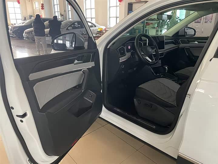 Tayron 2023 280TSI 2WD Luxury Plus Advanced фото 8