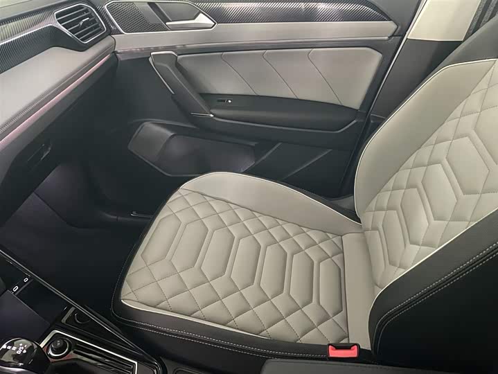 Tayron 2023 280TSI 2WD Luxury Plus Advanced фото 13