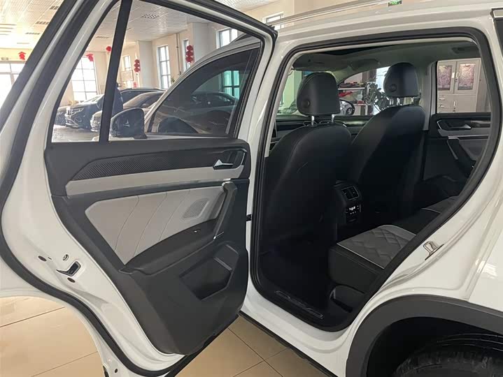 Tayron 2023 280TSI 2WD Luxury Plus Advanced фото 18