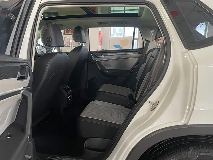 Tayron 2023 280TSI 2WD Luxury Plus Advanced фото 19