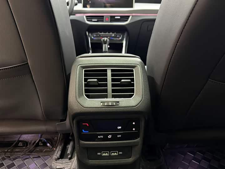 Tayron 2023 280TSI 2WD Luxury Plus Advanced фото 8