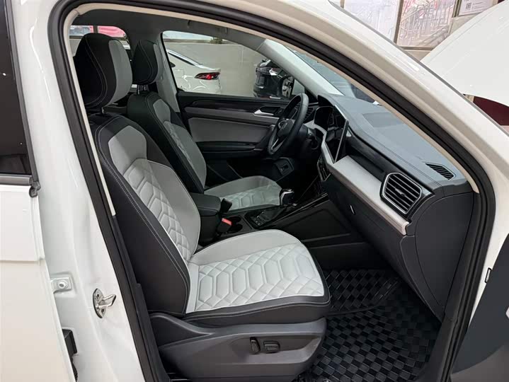 Tayron 2023 280TSI 2WD Luxury Plus Advanced фото 16
