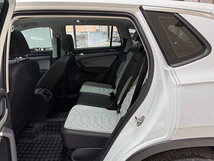 Tayron 2023 280TSI 2WD Luxury Plus Advanced фото 17