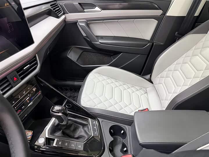 Tayron 2023 280TSI 2WD Luxury Plus Advanced фото 18