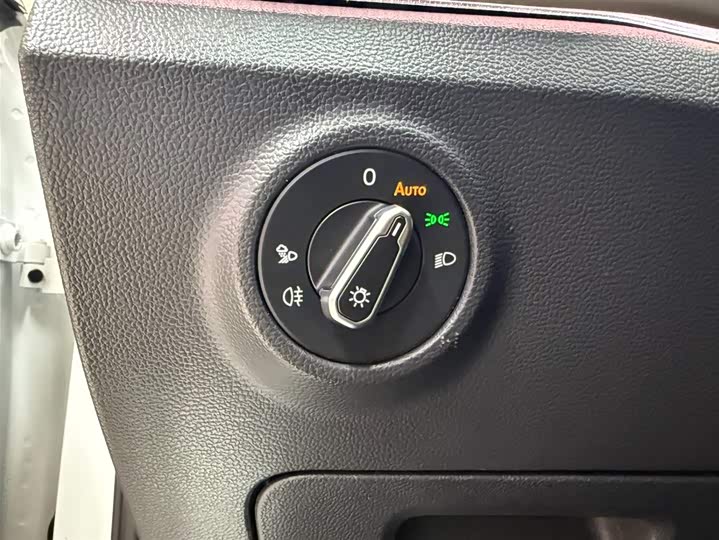 Tayron 2023 280TSI 2WD Luxury Plus Advanced фото 11