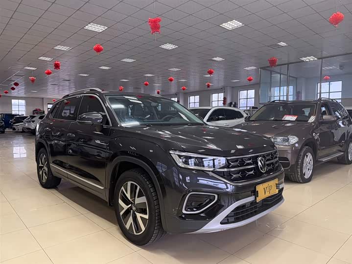 Tayron 2023 280TSI 2WD Luxury Plus Advanced фото 3