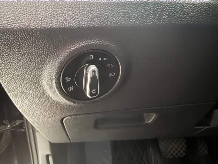 Tayron 2023 280TSI 2WD Luxury Plus Advanced фото 9