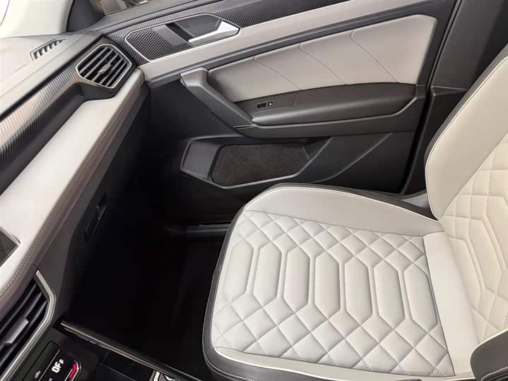 Tayron 2023 280TSI 2WD Luxury Plus Advanced фото 11