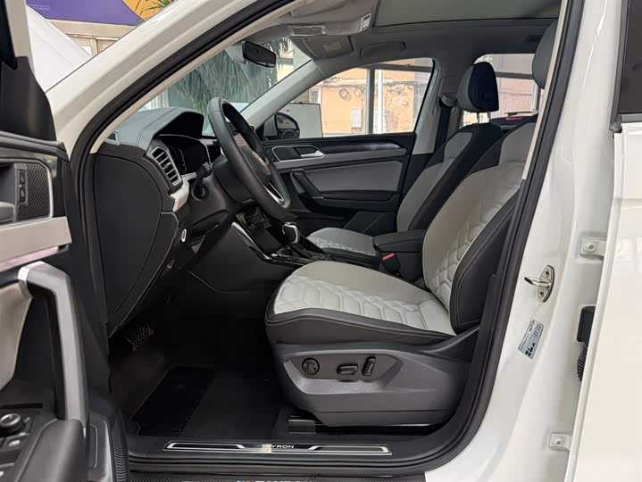 Tayron 2023 280TSI 2WD Luxury Plus Advanced фото 8