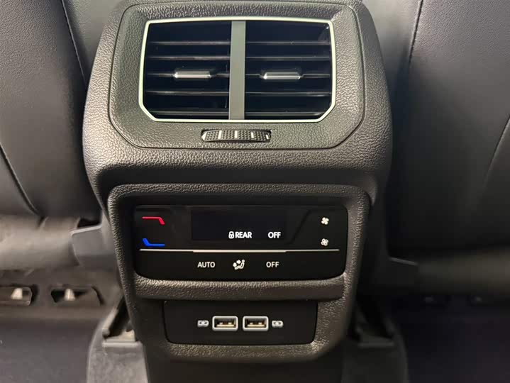 Tayron 2023 280TSI 2WD Luxury Plus Advanced фото 13