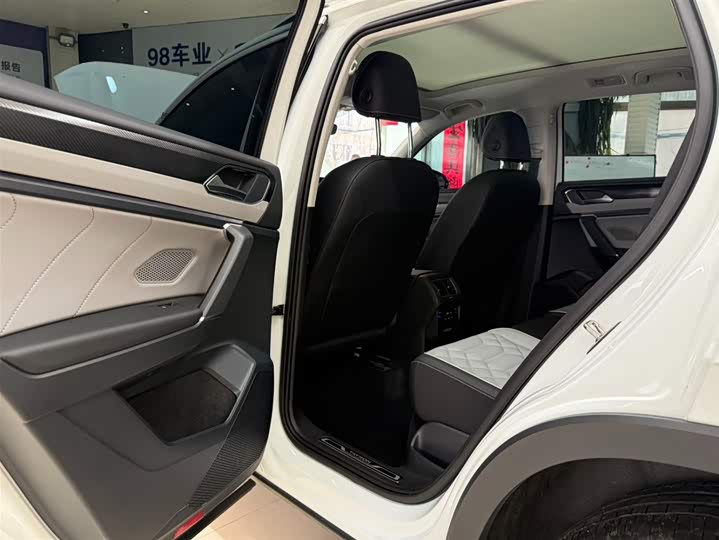 Tayron 2023 280TSI 2WD Luxury Plus Advanced фото 11