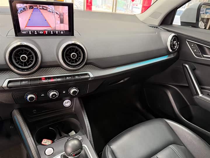 Audi Q2L 2022 35 TFSI фото 10