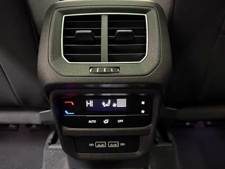Tayron 2022 280TSI 2WD Luxury фото 14