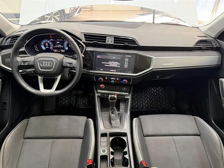 Audi Q3 2022 35 TFSI фото 9