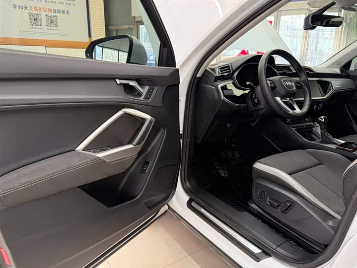 Audi Q3 2022 35 TFSI фото 10