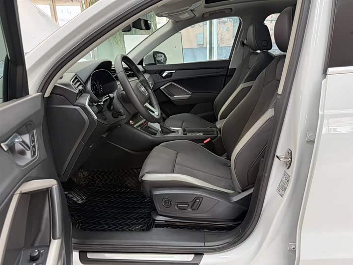 Audi Q3 2022 35 TFSI фото 13