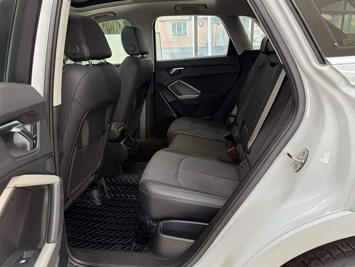 Audi Q3 2022 35 TFSI фото 22