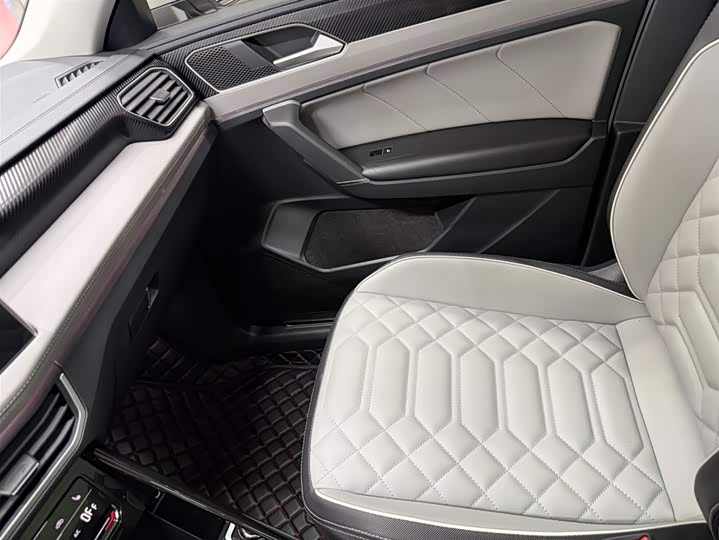 Tayron 2023 280TSI 2WD Luxury Plus Advanced фото 13