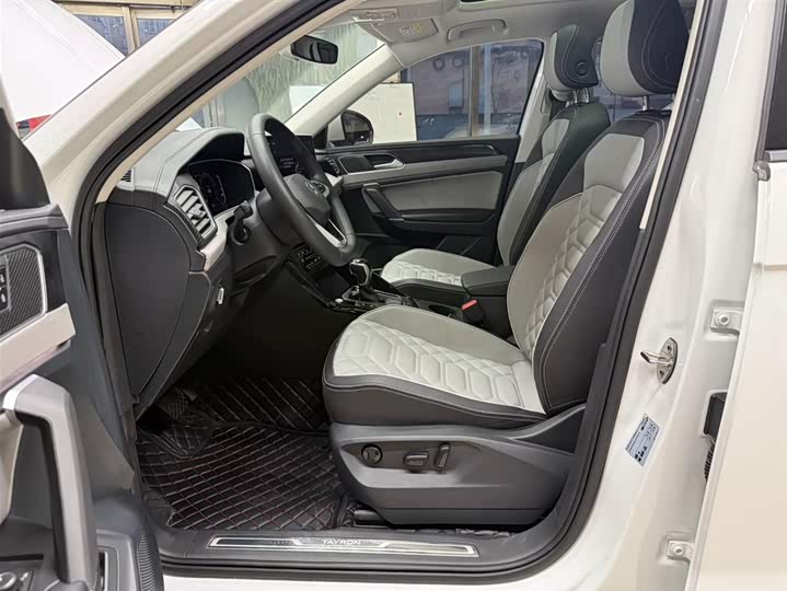 Tayron 2023 280TSI 2WD Luxury Plus Advanced фото 16