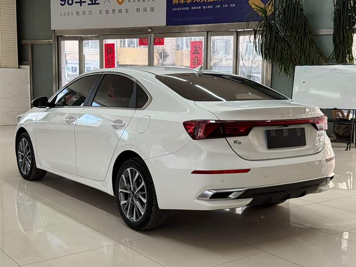 Kia K3 2021 1.5L CVT Fashion фото 6