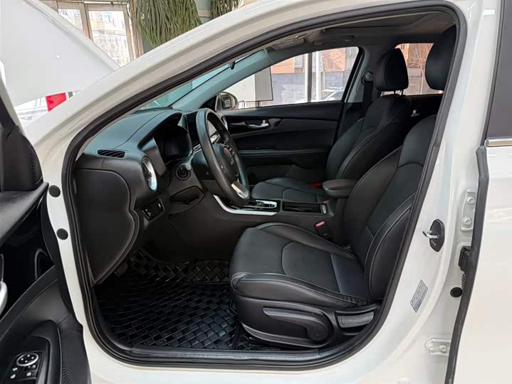 Kia K3 2021 1.5L CVT Fashion фото 16
