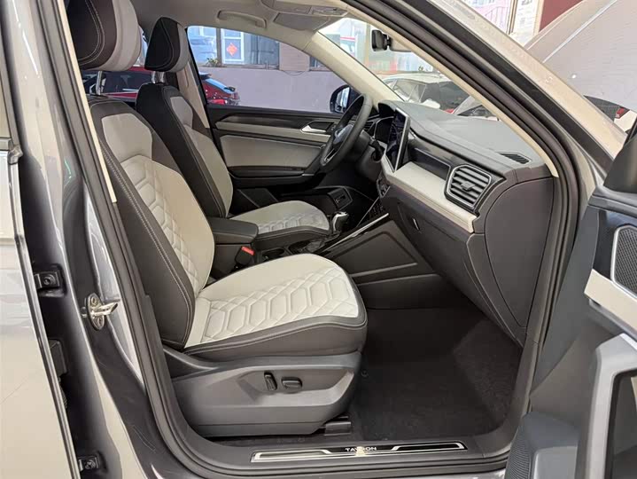 Tayron 2023 280TSI 2WD Luxury Plus Advanced фото 7