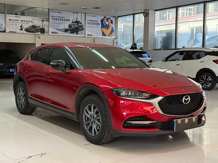 Mazda CX-4 2021 2.0L автомат 2WD фото 3