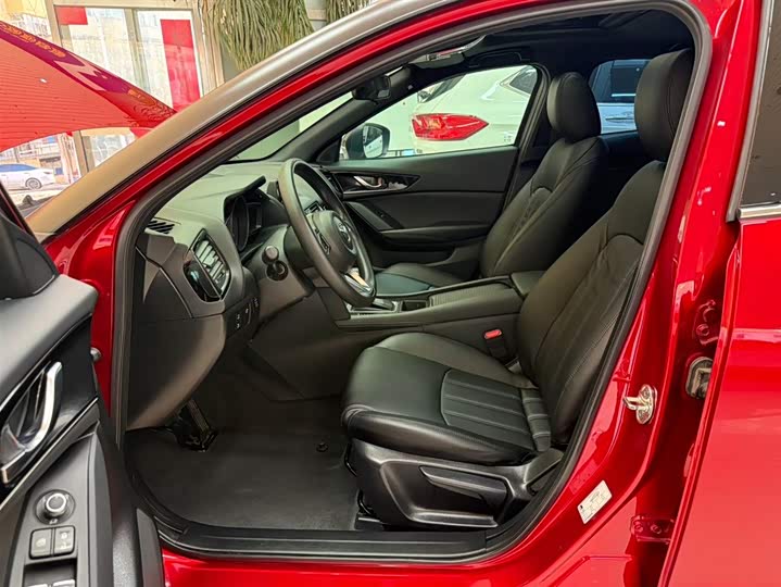 Mazda CX-4 2021 2.0L автомат 2WD фото 9
