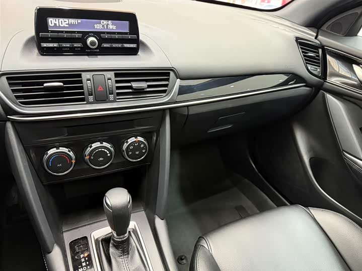Mazda CX-4 2021 2.0L автомат 2WD фото 21
