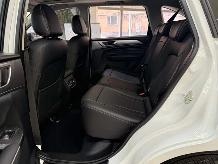 Haval M6 2021 Plus 1.5T DCT Luxury фото 8