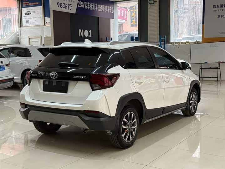 Yaris L 2022 X 1.5L CVT Luxury Plus фото 4