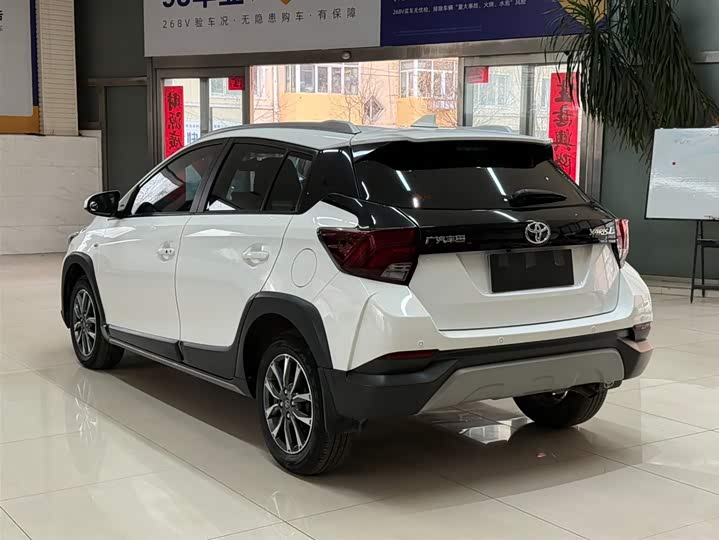 Yaris L 2022 X 1.5L CVT Luxury Plus фото 6