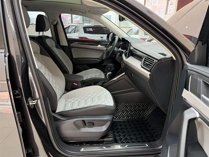 Tayron 2023 280TSI 2WD Luxury Plus Advanced фото 7