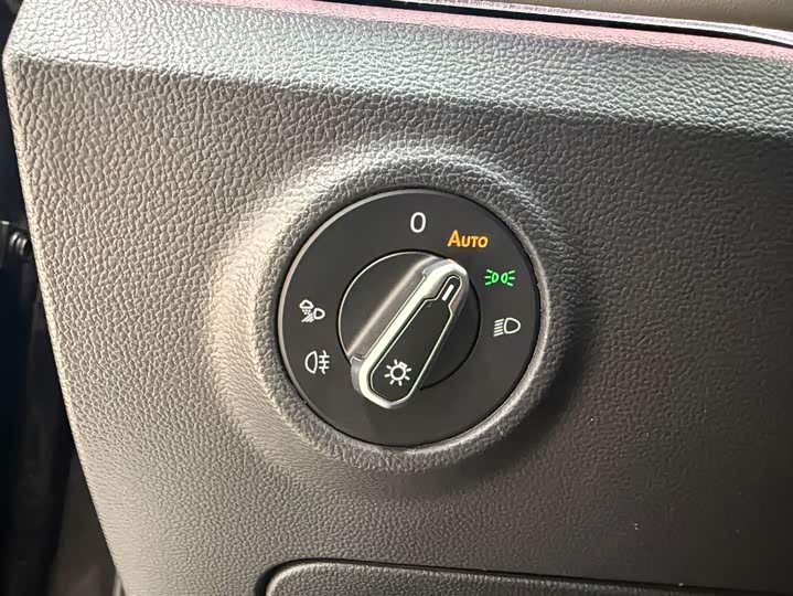 Tayron 2023 280TSI 2WD Luxury Plus Advanced фото 11