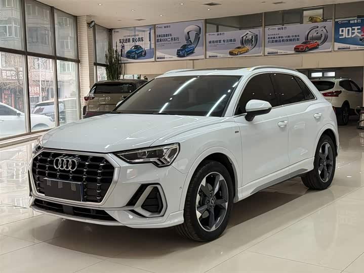 Audi Q3 2022 35 TFSI Fashion Dynamic