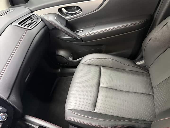 Qashqai 2022 2.0L CVT XV Prem Luxury фото 13